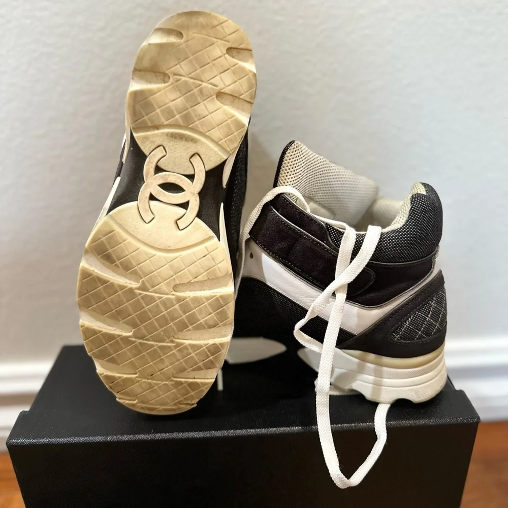 100%AUTHENTIC CHANEL Sneakers sz 36.5 - Picture 4 of 8
